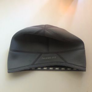 Nike Accessories - Therma-Fit Grey Nike Beanie Nike Accessories - Therma-Fit Grey Nike Beanie